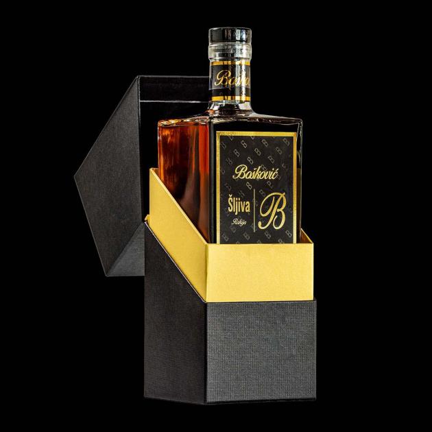 Rakija od šljive sa kutijom - Šljivovica